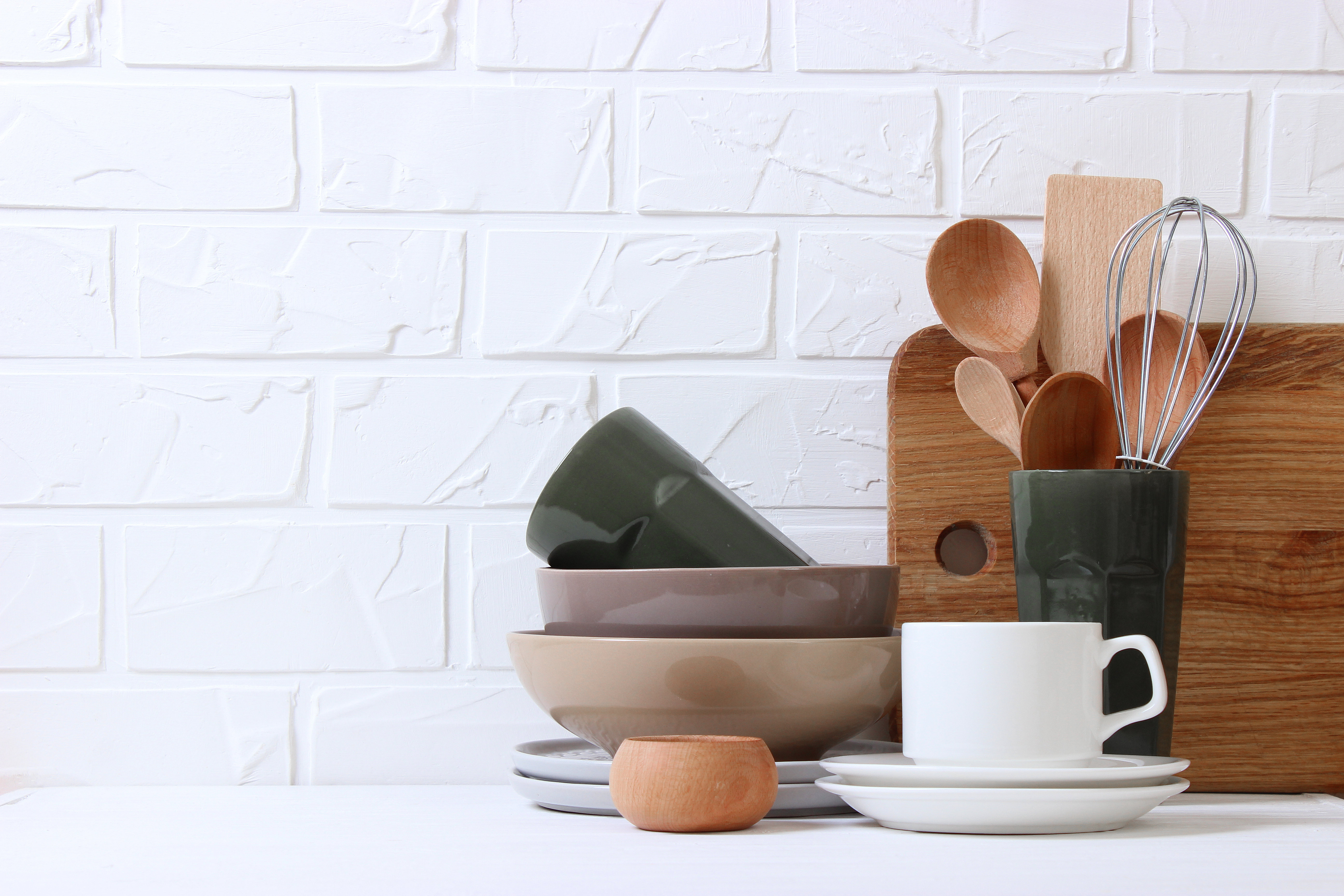 陶器のサラダボウル、カップの投稿を見る